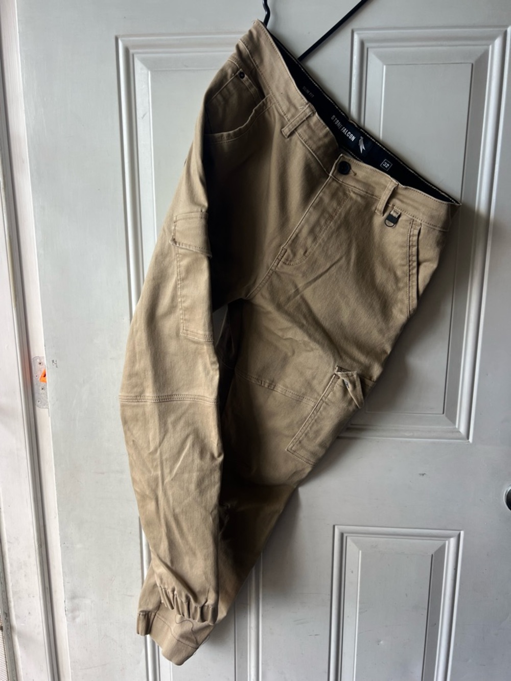 Utility Cropped Ankle Jeans in Tan